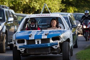 Понты у английских выпускников (17 фото)