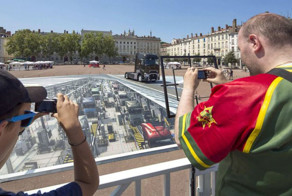 Гигантский 3D стрит-арт (11 фото)