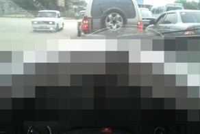 Как развлечься в пробках (2 фото)