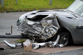 В Великобритании разбили редкий Aston Martin DB5