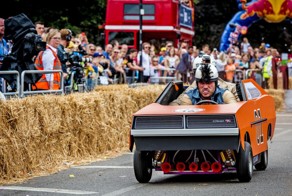 Гонки на тарантасах в Лондоне