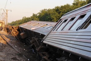 Пассажирский поезд съехал с рельс в Мордовии!