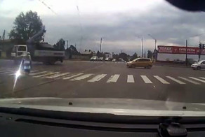 Оборвался контактный провод (видео)