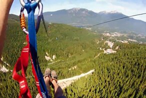 Скоростной канатный спуск в Канаде