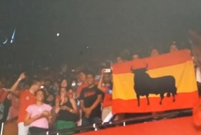 На ЧМ по бадминтону в Индонезии случайно включили фашистскую версию гимна Испании