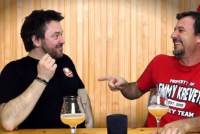 Весёлые немцы пьют весёлое пиво с гелием