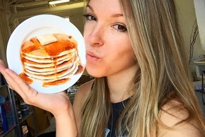 Ну очень реалистично разрисованные тарелки!