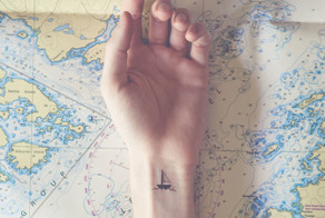 Крошечные татуировки от Austin Tott