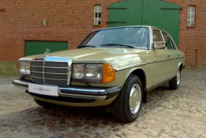 Новенький законсервированный Mercedes-Benz E-class W123