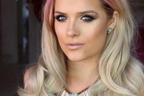 Бьюти-блогер с параличом сняла мощное видео, чтобы дать отпор троллям