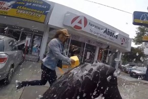 Быстрые ноги ничего не боятся или как развлекаются пранкстеры Мексики. Часть 2