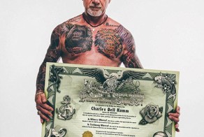 Сохрани мои чернила: эта компания предлагает повесить татуировки умерших близких на стены