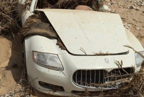 Песчаная буря обрушилась на Maserati