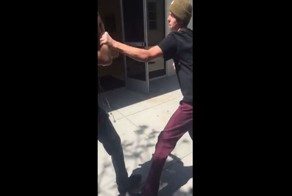 Хулиган, напавший на слепого школьника, получил по заслугам