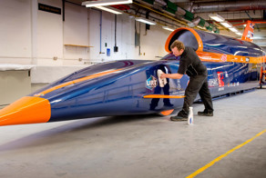 В Лондоне показали сверхзвуковой реактивный автомобиль Bloodhound SSC