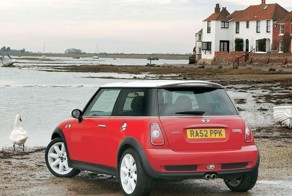 "Парящие" крыши или кризис дизайнерских идей