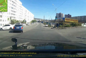 Не пропустил, выезжая с второстепенной