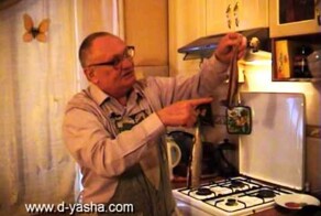 Чистим сельдь на раз