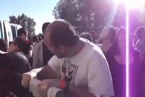 Проще позвонить, чем у кого-то занимать