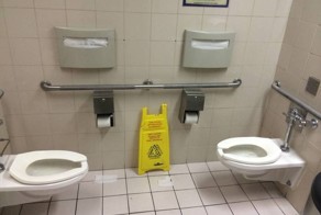 15 общественных туалетов, в которые лучше не заходить