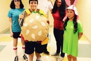 30 самых смешных и интересных групповых костюмов на Хэллоуин