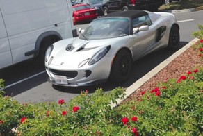 Шикарные авто сотрудников Facebook