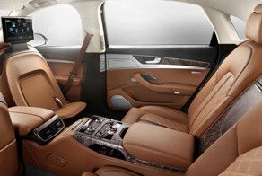 Cтранные навороты, которые придуманы для элитных автомобилей