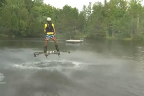 Канадец изобрел и протестировал дрон, на котором может летать человек 