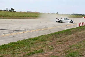 На Мальте Porsche вылетел в толпу зрителей