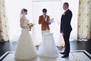 Ведущий сорвал свадебную церемонию. Такого поворота событий не ожидал никто!