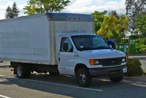 Молодой сотрудник Google живет в грузовике на парковке компании