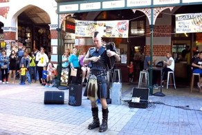 AC/DC на огнедышащей волынке