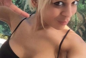 В Великобритании пышногрудую блондинку-трансгендера посадили в мужскую тюрьму  