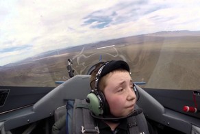 Перегрузка превратила 8-летнего мальчика в дремлющего старца