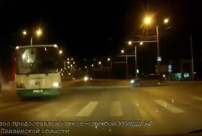 Авария дня. ДТП с участием автобуса в Пензе