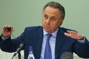 «Спик инглиш литтл»: Виталий Мутко отказался говорить по-английски, испугавшись оказаться в новом видео Энджойкина