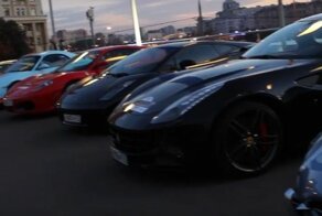 Неожиданная цель поездки этих суперкаров