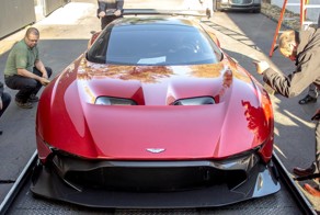 Первые гиперкары Aston Martin Vulcan отправились к своим владельцам