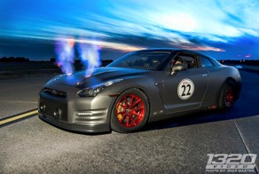 Nissan GT-R установил новый рекорд скорости на 1/2 мили