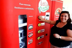 Этот итальянский автомат способен приготовить пиццу прямо на ваших глазах