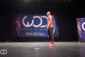 Вот это гибкость! Так чувствовать музыку дано не каждому