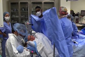 Никого из нас не поздравляли так с самым первым днём рождения!