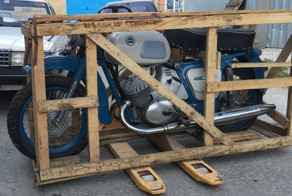 Новенький мотоцикл ИЖ Юпитер-3 1976 года в заводской упаковке