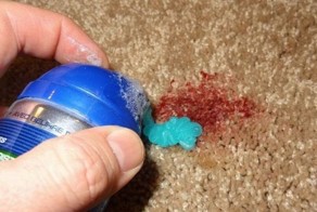 Как почистить ковер пеной для бритья и другие полезные хитрости