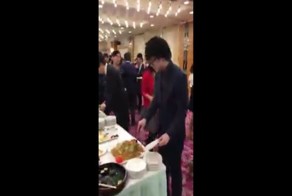 Какой воспитанный юноша! 