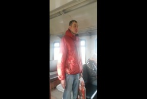 Такое может случиться с каждым! Пассажиры электрички были шокированы просьбой этого парня