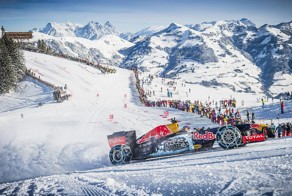 Болид Red Bull проехал по горнолыжной трассе в Австрии