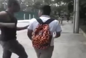 Напавший на прохожего хулиган явно не ожидал такого исхода событий! 