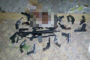 Голова бандита в картонной коробке