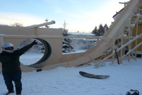 Горка на заднем дворе, о которой мечтает каждый!